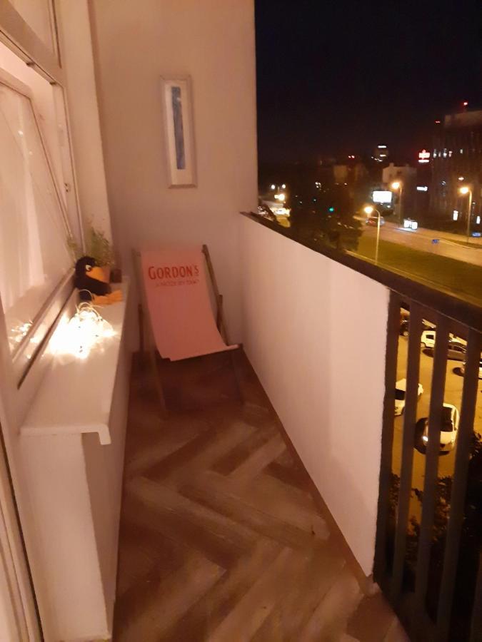 Hollywood Apartament Kosciuszki Лодзь Экстерьер фото