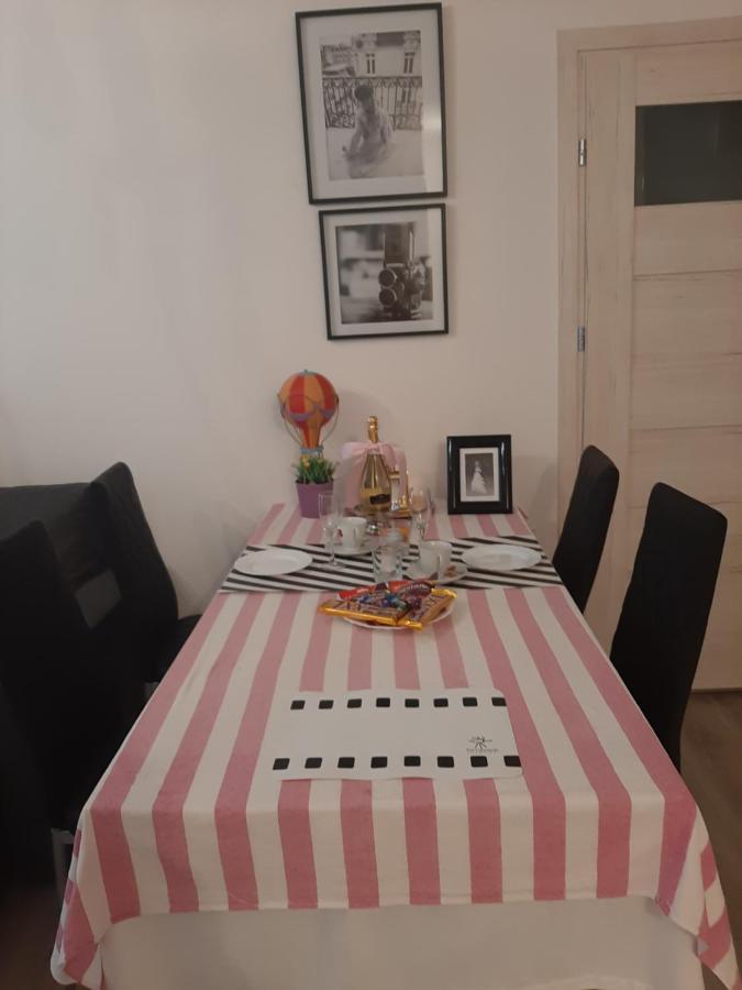 Hollywood Apartament Kosciuszki Лодзь Экстерьер фото