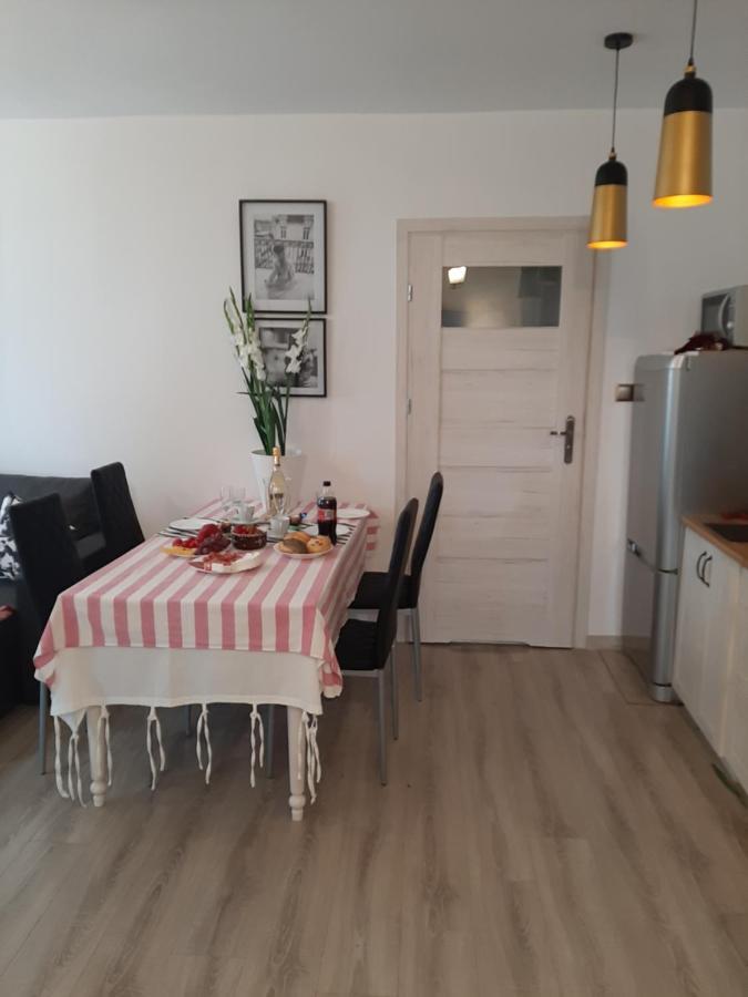 Hollywood Apartament Kosciuszki Лодзь Экстерьер фото